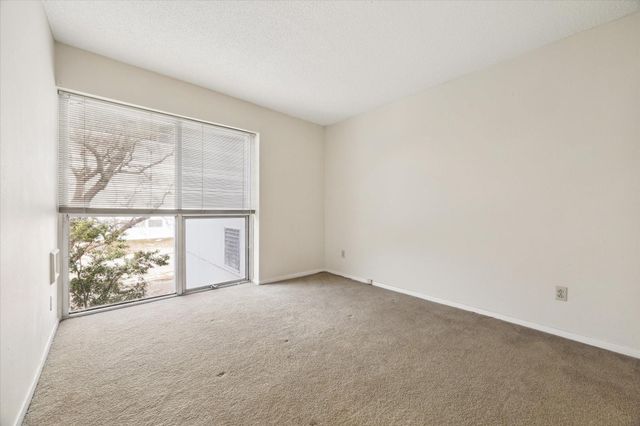 5050 Ambassador Way 210, Houston, TX 77056