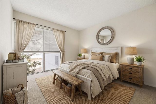 5050 Ambassador Way 210, Houston, TX 77056