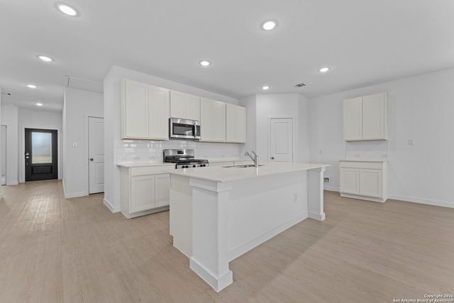 1883 Nuthatch Ridge, New Braunfels, TX 78130