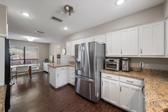 1602 Brunson Court, Arlington, TX 76012