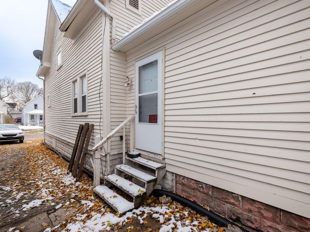 1721 Egleston Avenue, Kalamazoo, MI 49001