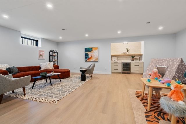 190 Brookline Street, Needham, MA 02492