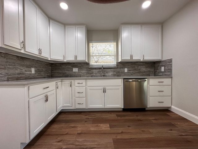 2143 Gilford Street, Dallas, TX 75235