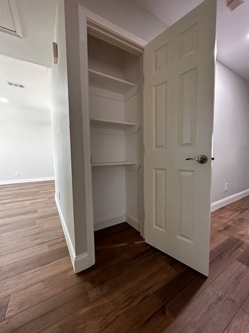 2143 Gilford Street, Dallas, TX 75235