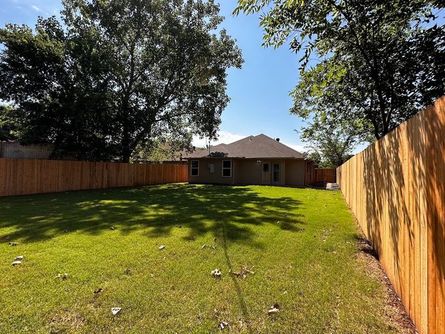 2143 Gilford Street, Dallas, TX 75235
