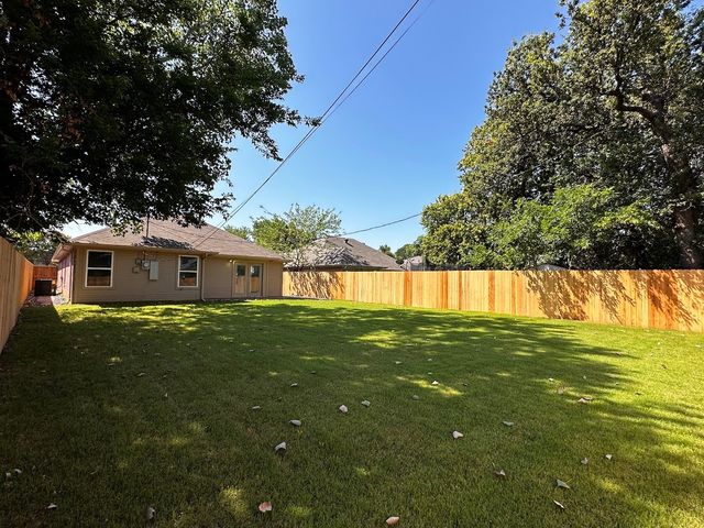 2143 Gilford Street, Dallas, TX 75235