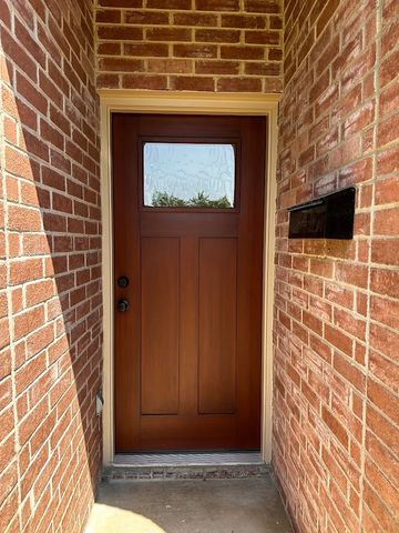 2143 Gilford Street, Dallas, TX 75235