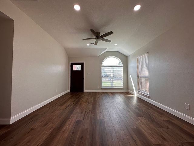 2143 Gilford Street, Dallas, TX 75235