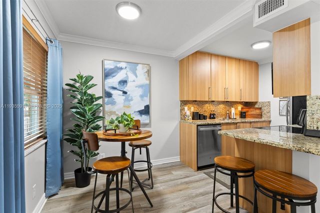 1125 NE 16th Pl 209, Fort Lauderdale, FL 33305