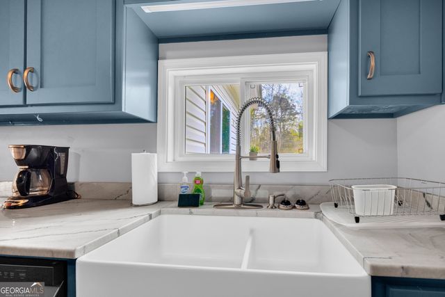 455 Lake View Drive, Lavonia, GA 30553