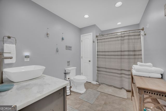 455 Lake View Drive, Lavonia, GA 30553