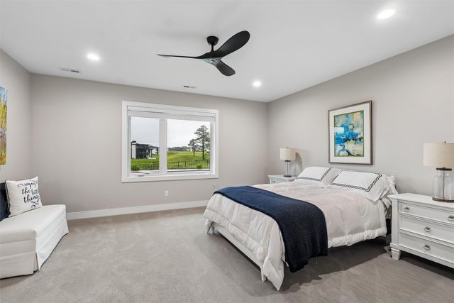 3962 NW 181st Street, Clive, IA 50325