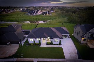 3962 NW 181st Street, Clive, IA 50325