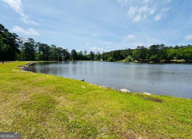 2363 Hi Roc Circle NE, Conyers, GA 30012