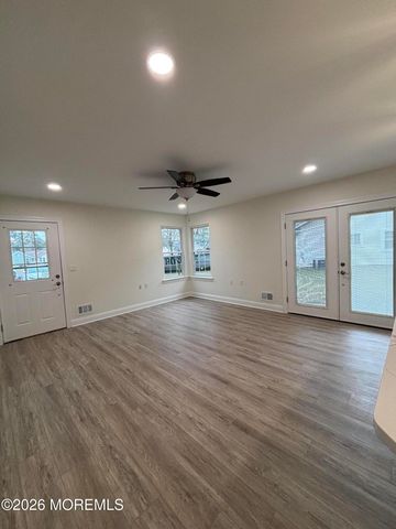 2 Sheffield Place, Forked River, NJ 08731