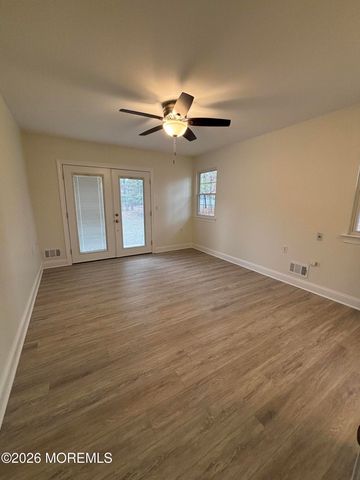 2 Sheffield Place, Forked River, NJ 08731