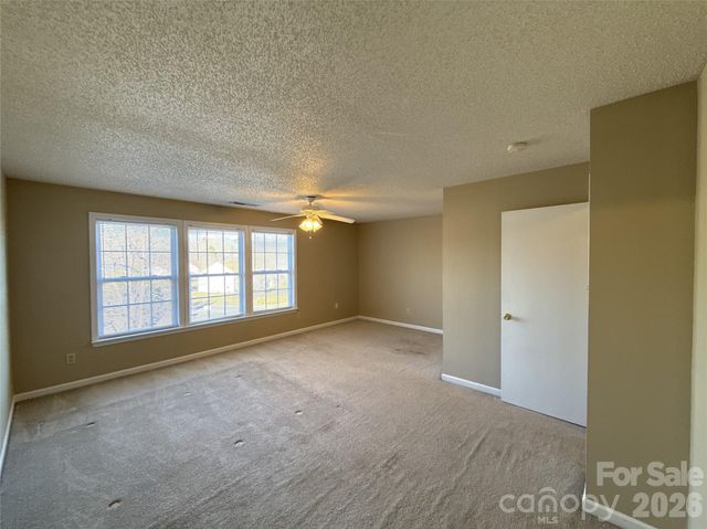 2043 Dunsmore Lane, Waxhaw, NC 28173