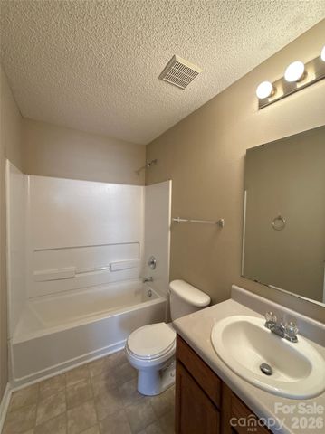 2043 Dunsmore Lane, Waxhaw, NC 28173