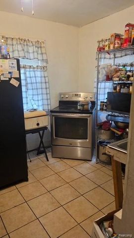 12174 Whitehill Street, Detroit, MI 48224