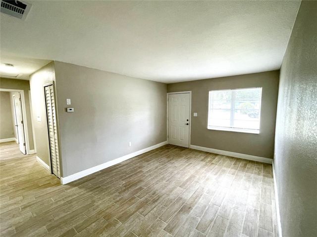 8310 CROTON AVENUE, Tampa, FL 33619