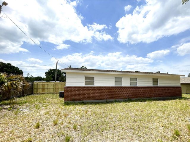 8310 CROTON AVENUE, Tampa, FL 33619