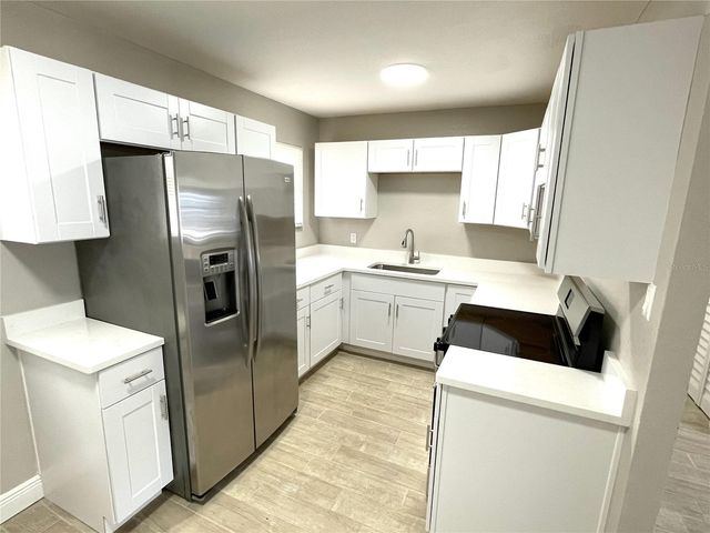 8310 CROTON AVENUE, Tampa, FL 33619