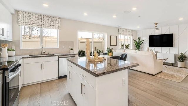 7042 Olive Grove Street, Highgrove, CA 92507
