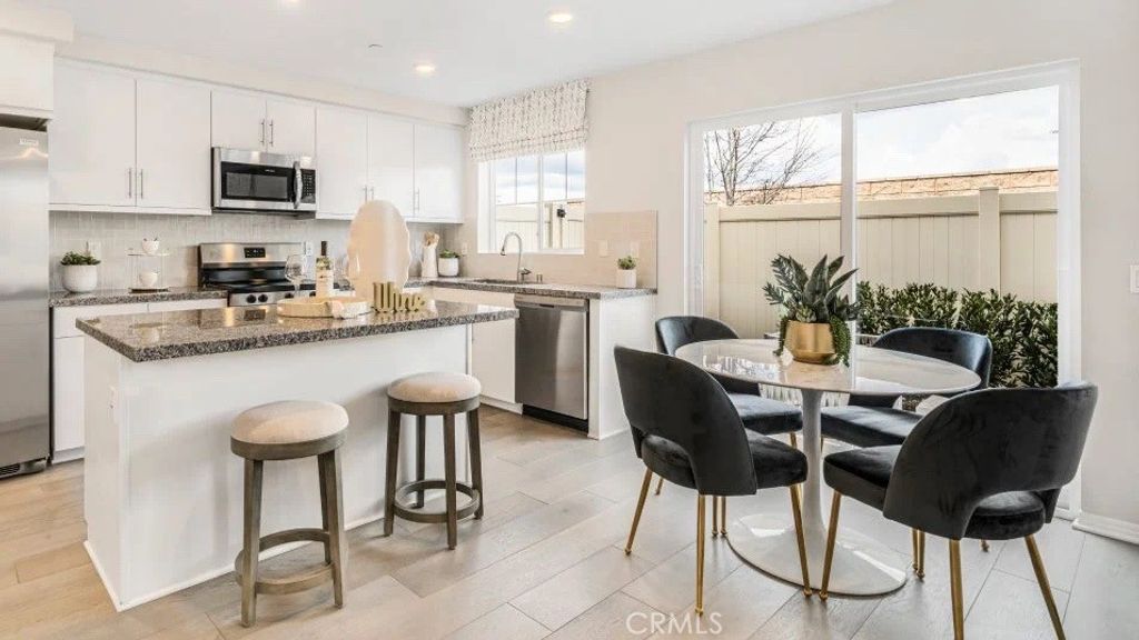 7042 Olive Grove Street, Highgrove, CA 92507