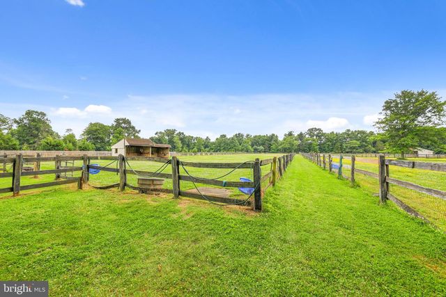 95 FOSTERTOWN RD, Lumberton, NJ 08048