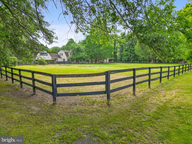 95 FOSTERTOWN RD, Lumberton, NJ 08048