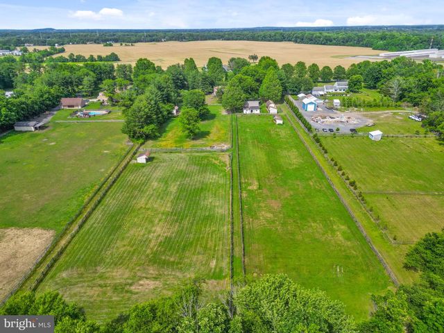 95 FOSTERTOWN RD, Lumberton, NJ 08048