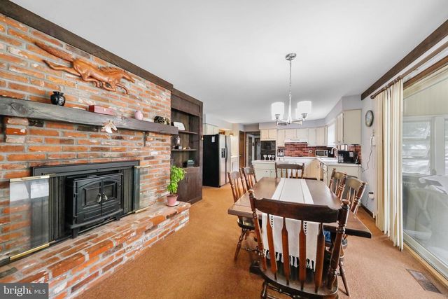 95 FOSTERTOWN RD, Lumberton, NJ 08048