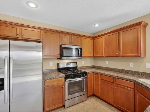 1421 93rd Street, West Des Moines, IA 50266