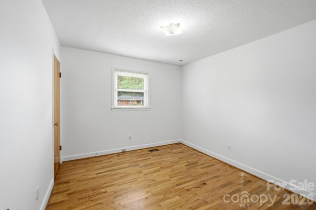 913 Harper Road, Gastonia, NC 28056