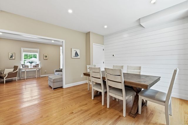9 Walnut Ave 9, Andover, MA 01810
