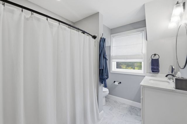 9 Walnut Ave 9, Andover, MA 01810