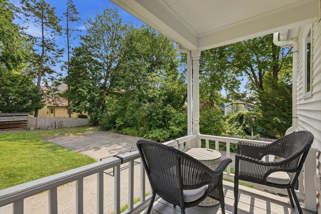 9 Walnut Ave 9, Andover, MA 01810