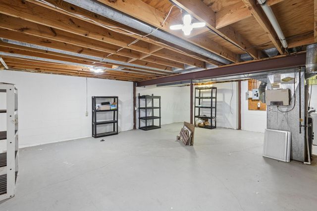 242 Devon Road, Delaware, OH 43015