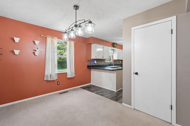 242 Devon Road, Delaware, OH 43015