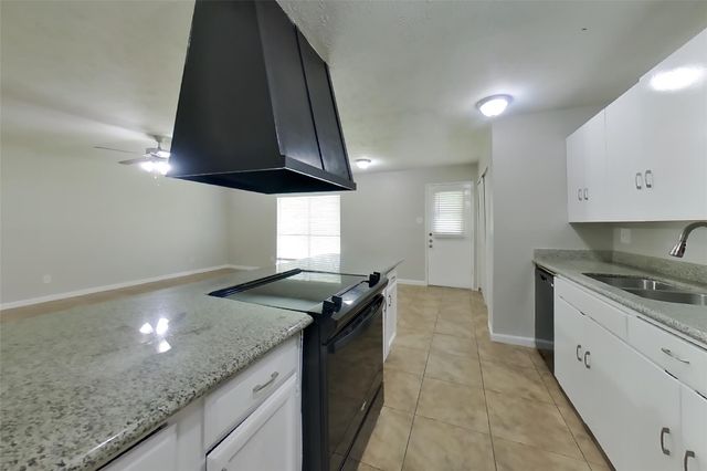 5030 Ridgecreek Drive, Houston, TX 77053