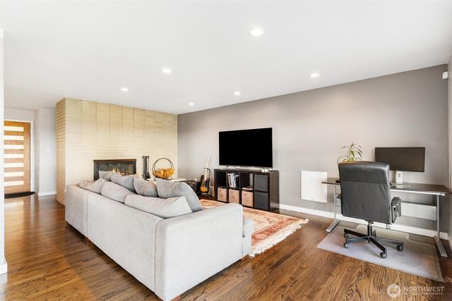 11401 SE 326th Place, Auburn, WA 98092