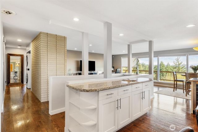 11401 SE 326th Place, Auburn, WA 98092