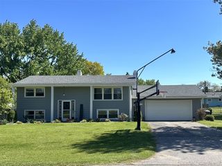 1442 Fruitwood Drive, Saint Joseph, MI 49085