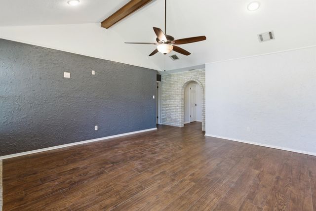 3721 Avenue R, Rosenberg, TX 77471