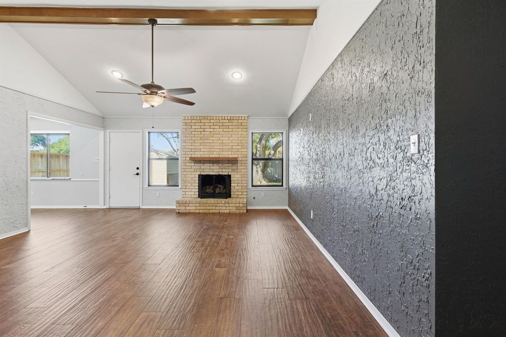3721 Avenue R, Rosenberg, TX 77471