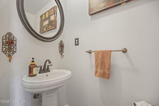 384 Taylors Mills Road, Manalapan, NJ 07726