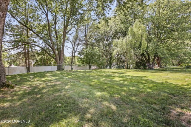 384 Taylors Mills Road, Manalapan, NJ 07726