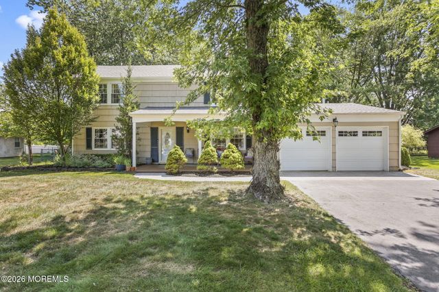 384 Taylors Mills Road, Manalapan, NJ 07726