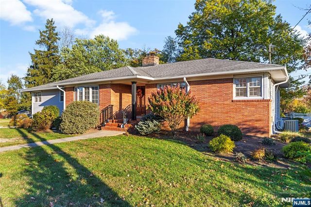 60 Richard Avenue, West Caldwell, NJ 07006