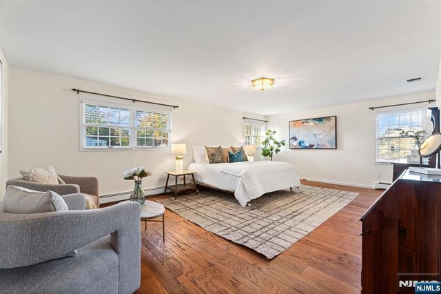 60 Richard Avenue, West Caldwell, NJ 07006